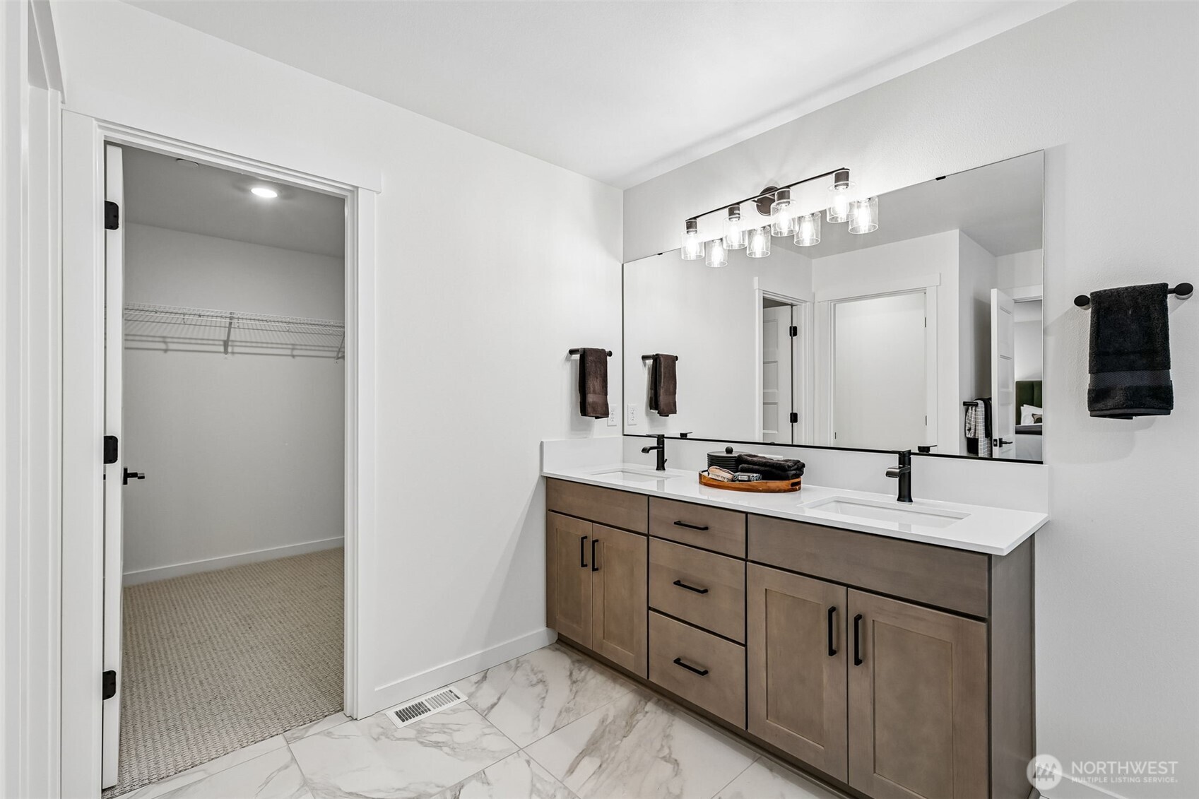 24319 13 Avenue Southeast, Unit CR21 Bothell, WA 98021 - Photo 28 of 39