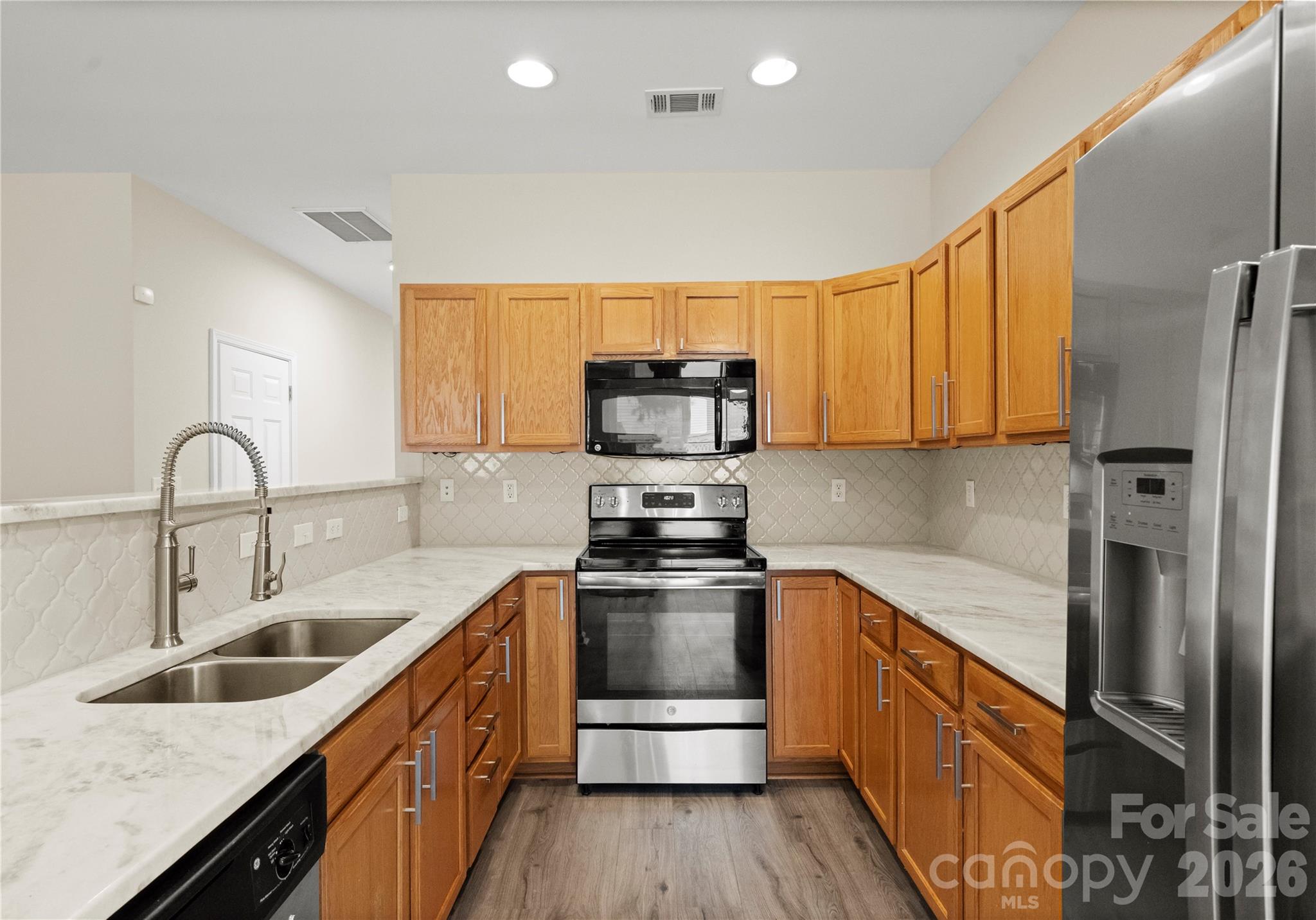 482 Delta Drive Fort Mill, SC 29715 - Photo 12 of 39
