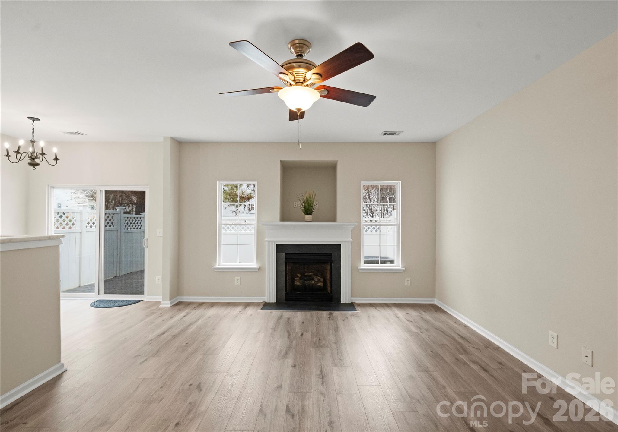 482 Delta Drive Fort Mill, SC 29715 - Photo 5 of 39