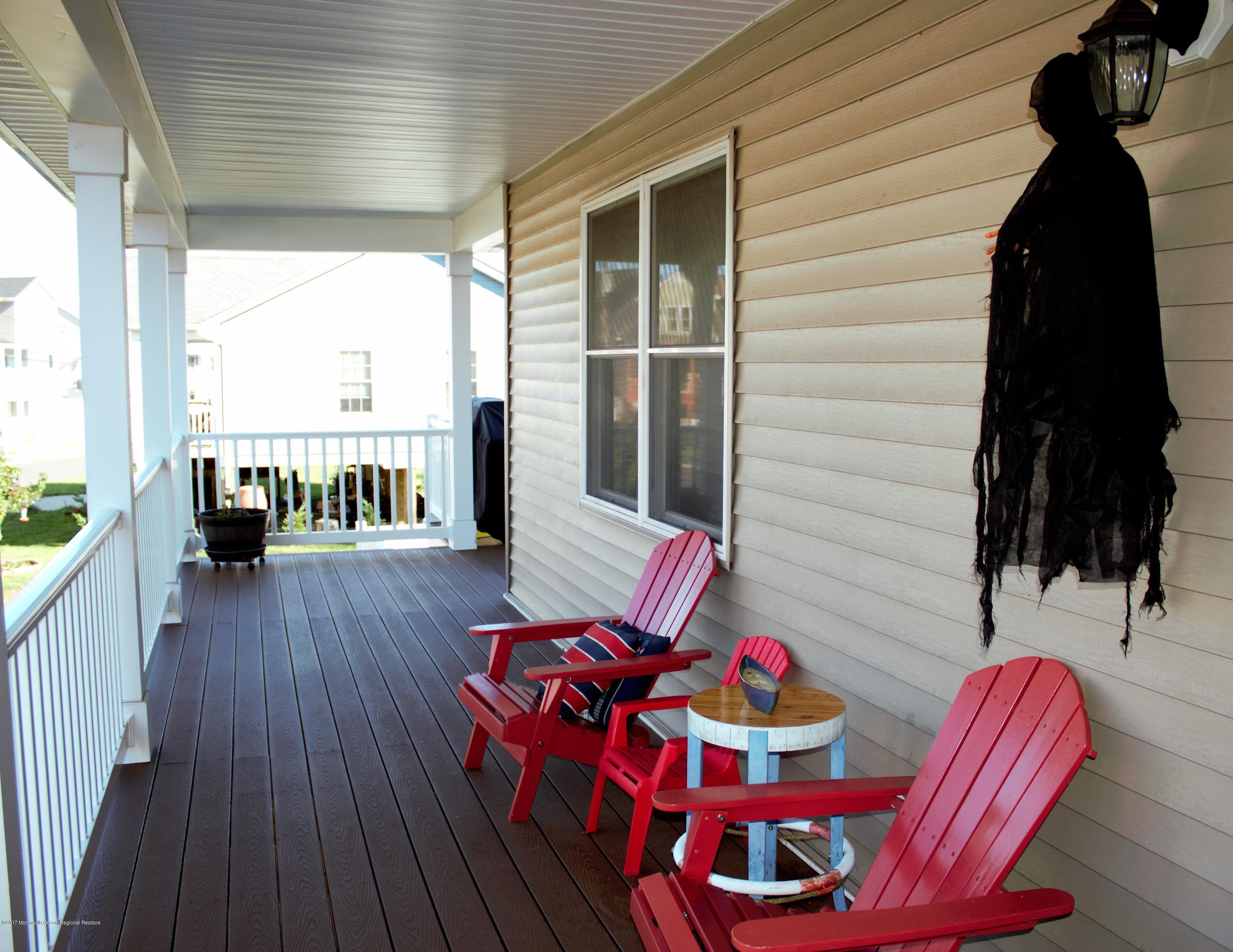 302 Shore Road Union Beach, NJ 07735 - Photo 4 of 56 IMG_3261 (2)