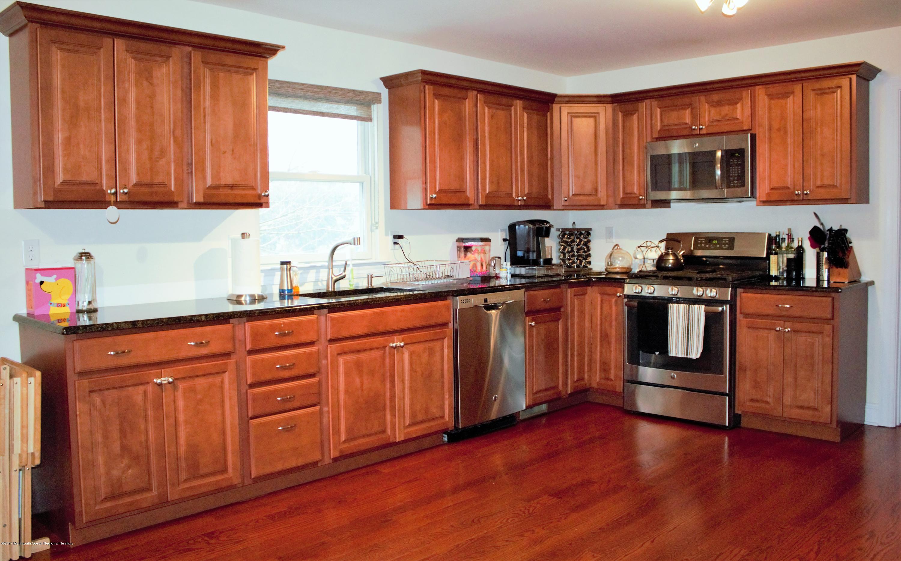 302 Shore Road Union Beach, NJ 07735 - Photo 6 of 56 IMG_3237 (2)