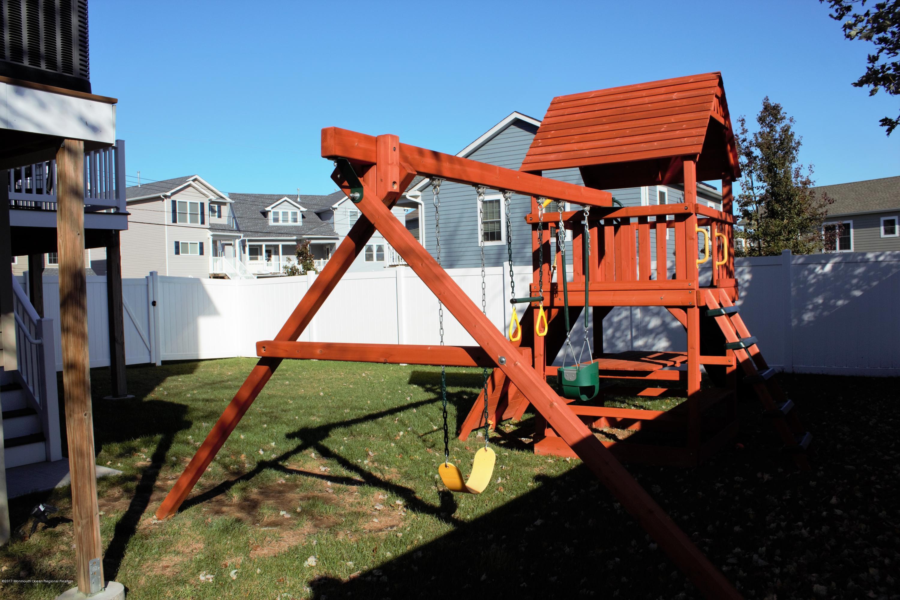 302 Shore Road Union Beach, NJ 07735 - Photo 55 of 56 IMG_3269 (2)