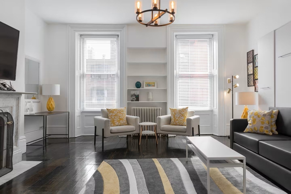 169 Beacon Street, Unit 3R Boston, MA 02116 - Photo 2 of 9