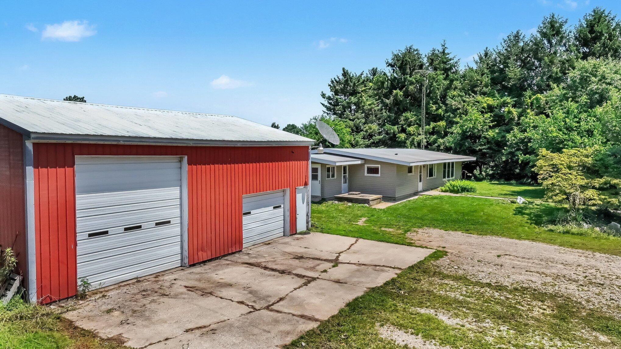 5405 Hartman Road Eau Claire, MI 49111 - Photo 35 of 36 038_file_3942