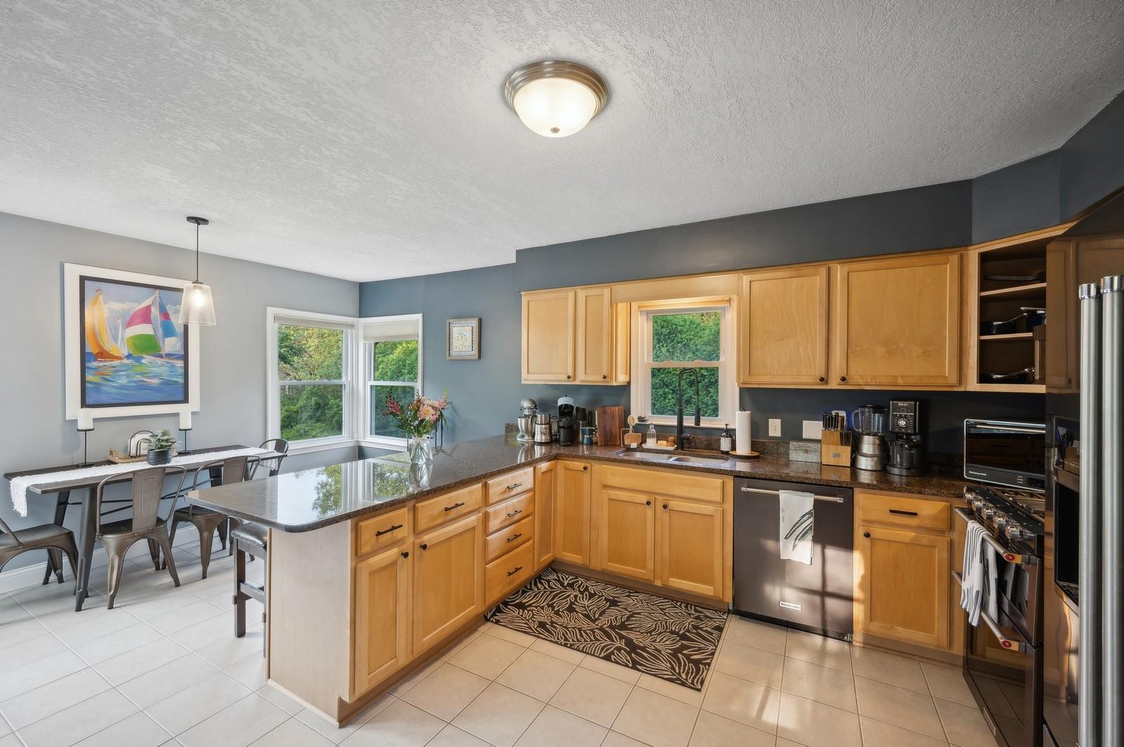14404 Wildcrest Road Minnetonka, MN 55345 - Photo 10 of 32
