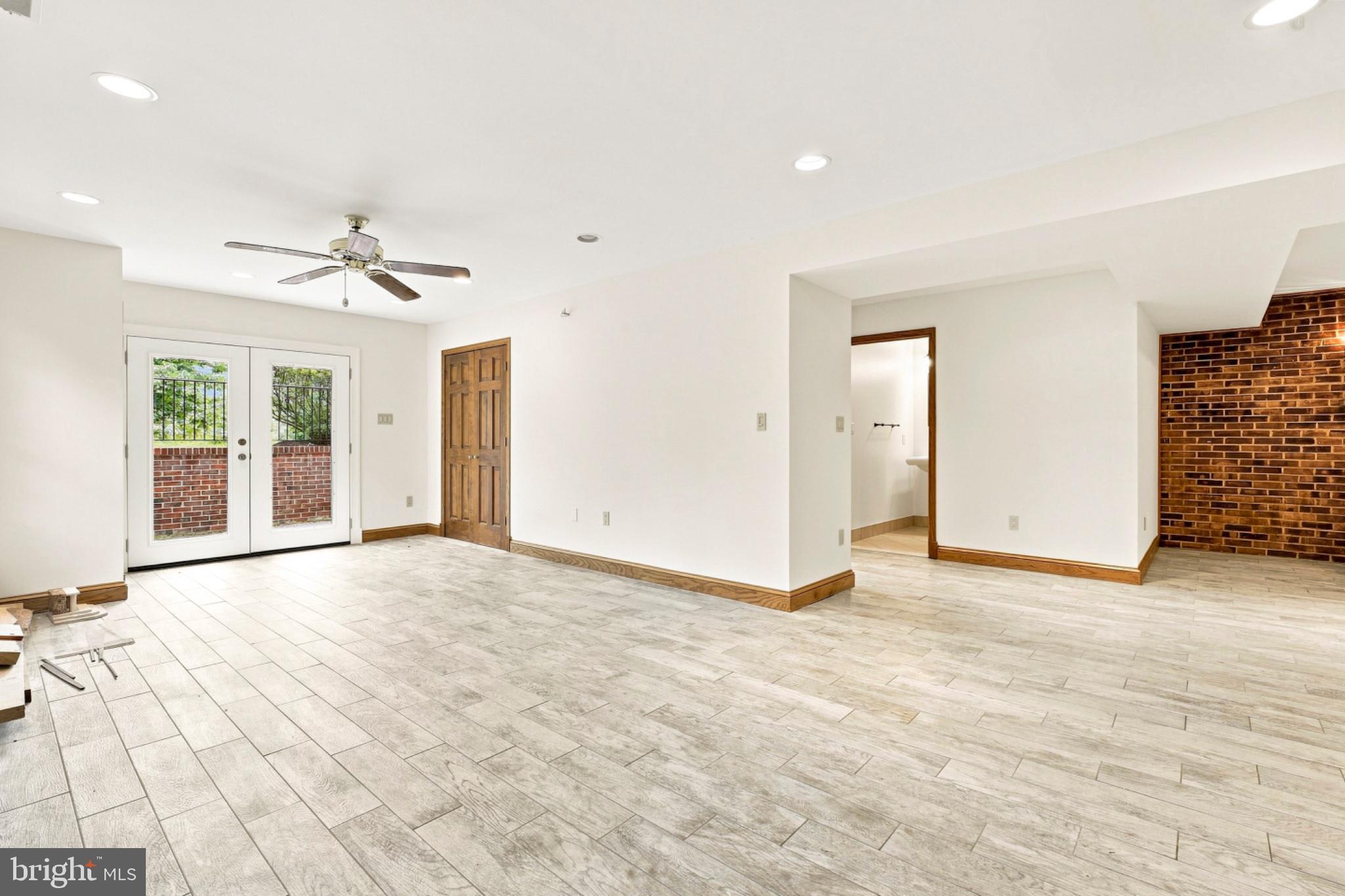 318 Duxbury Road Silver Spring, MD 20905 - Photo 42 of 58 Gallery Image 42
