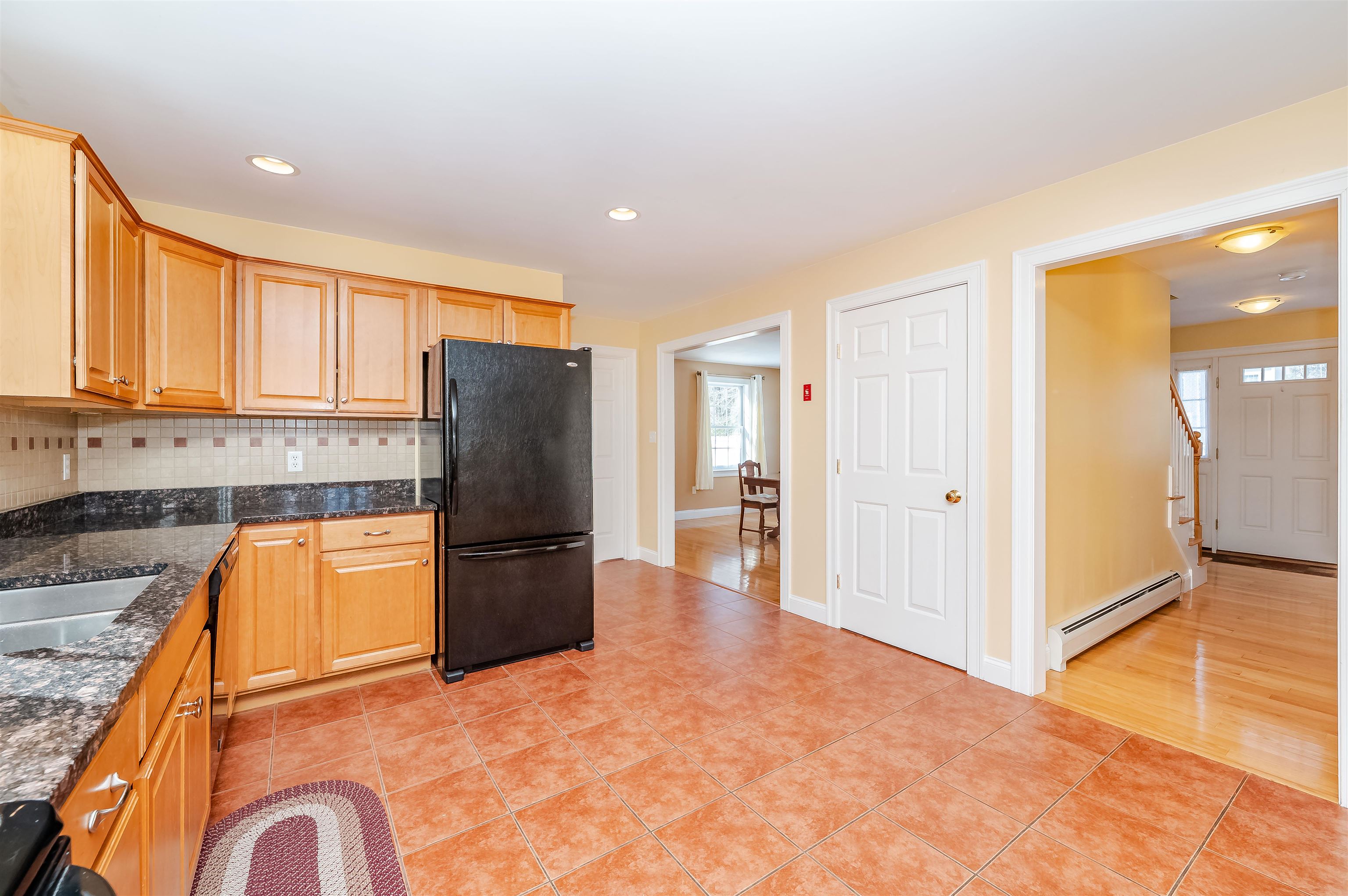 82 Ebony Drive Rochester, NH 03867 - Photo 10 of 54 Gallery Image 10