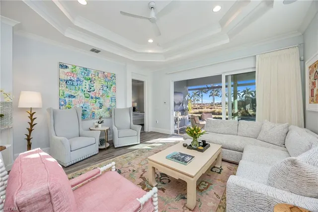 $985,000 | 5672 Highbourne Drive, Naples, FL 34113