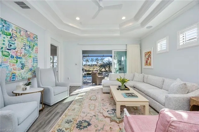 $985,000 | 5672 Highbourne Drive, Naples, FL 34113