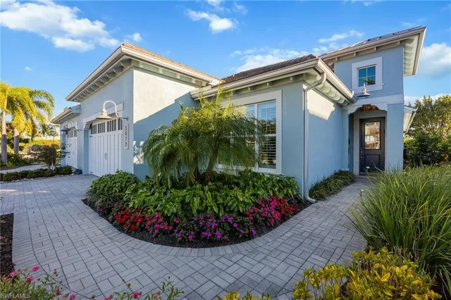 $985,000 | 5672 Highbourne Drive, Naples, FL 34113