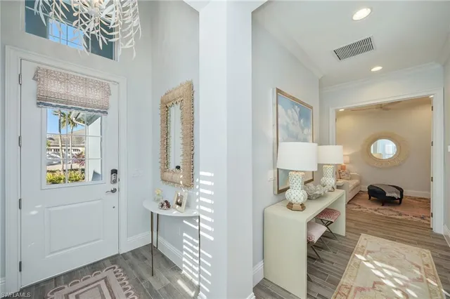 $985,000 | 5672 Highbourne Drive, Naples, FL 34113