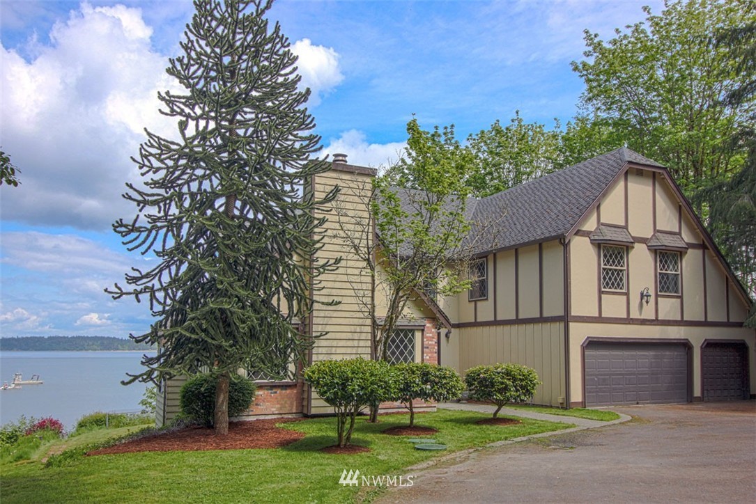 5111 Meridian Road Northeast Olympia, WA 98516 - Photo 2 of 25 Gallery Image 2