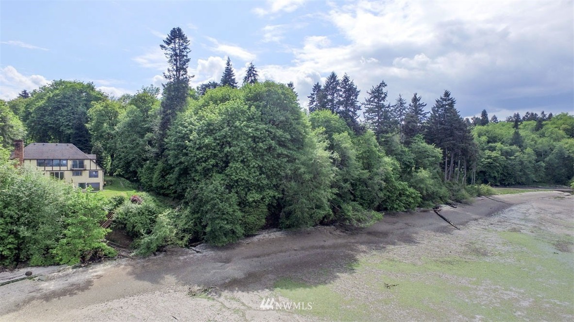 5111 Meridian Road Northeast Olympia, WA 98516 - Photo 5 of 25 Gallery Image 5
