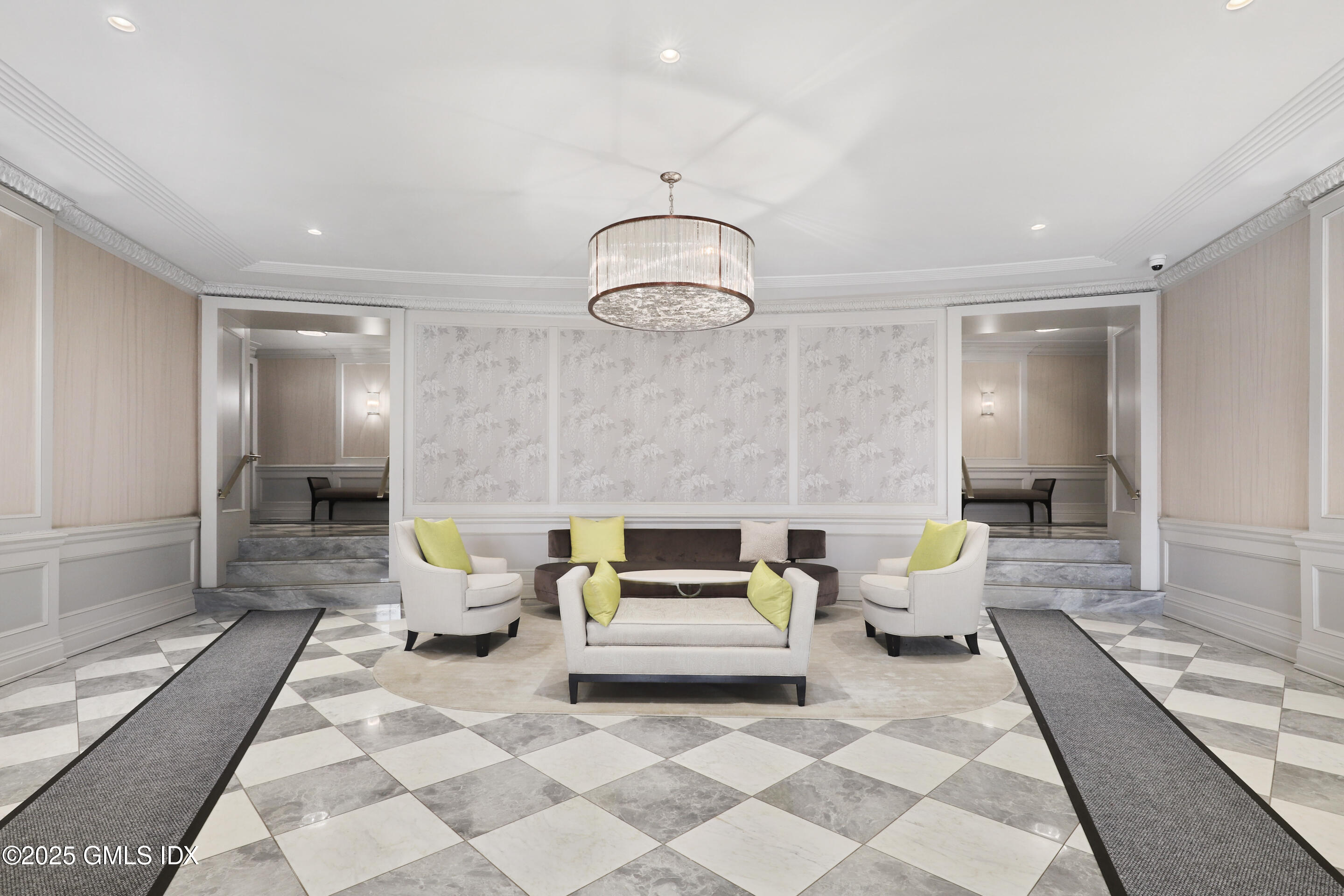1 - Lobby