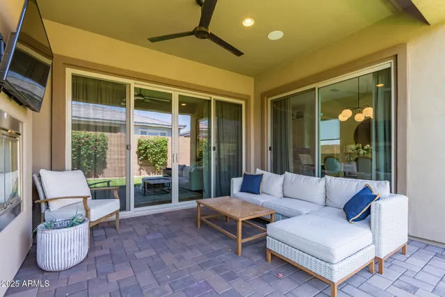 $955,000 | 2830 East Crest Lane, Phoenix, AZ 85050