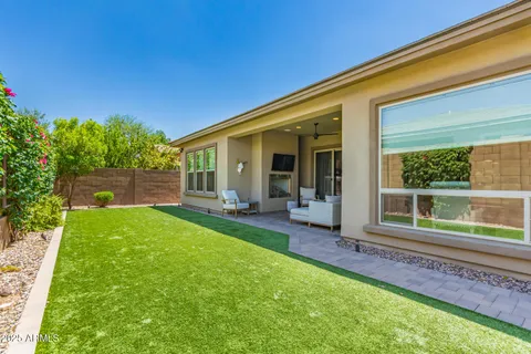 $955,000 | 2830 East Crest Lane, Phoenix, AZ 85050