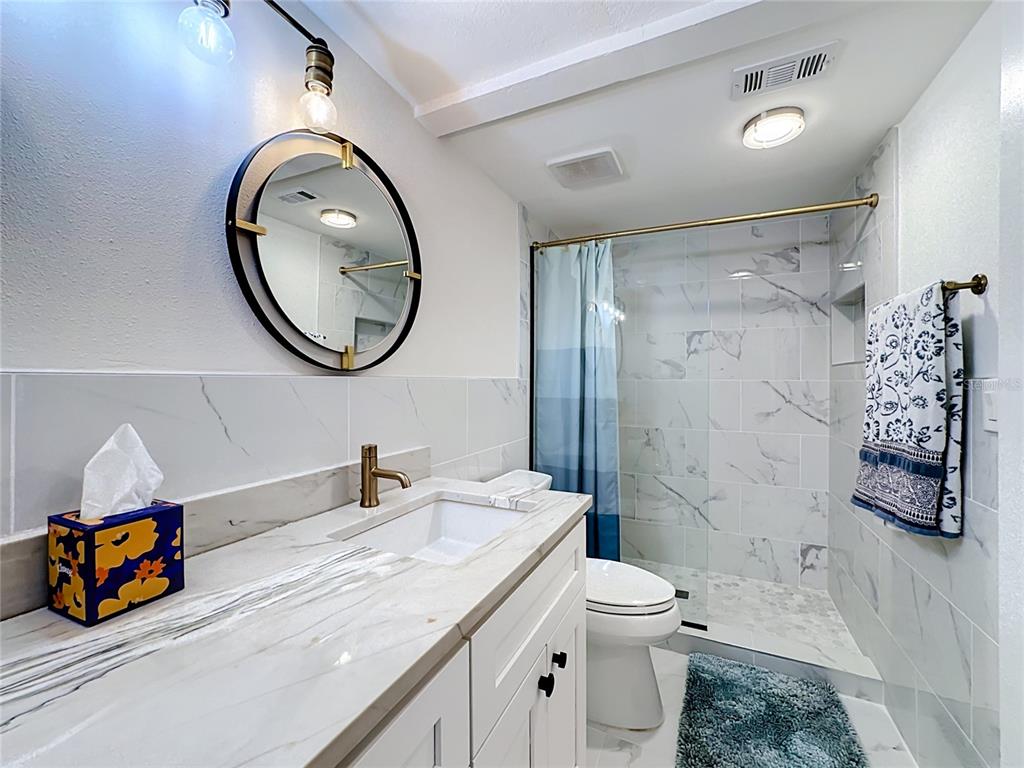 1711 Pelican Cove Road, Unit GL342 Sarasota, FL 34231 - Photo 34 of 58 Gallery Image 34