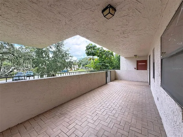 $390,000 | 504 South Florida Avenue, Unit 215, Tarpon Springs, FL 34689