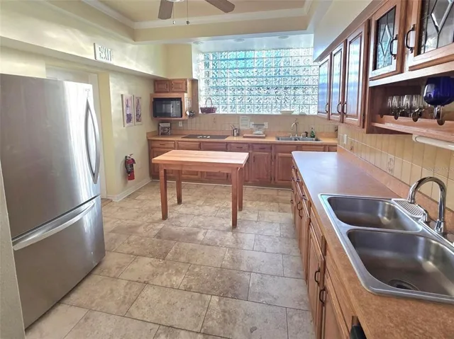 $390,000 | 504 South Florida Avenue, Unit 215, Tarpon Springs, FL 34689