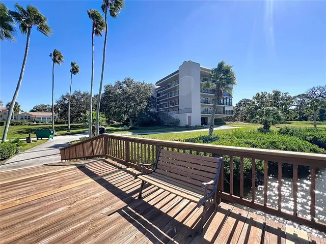 $390,000 | 504 South Florida Avenue, Unit 215, Tarpon Springs, FL 34689