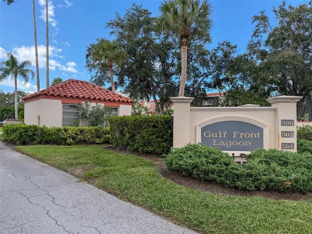 $390,000 | 504 South Florida Avenue, Unit 215, Tarpon Springs, FL 34689