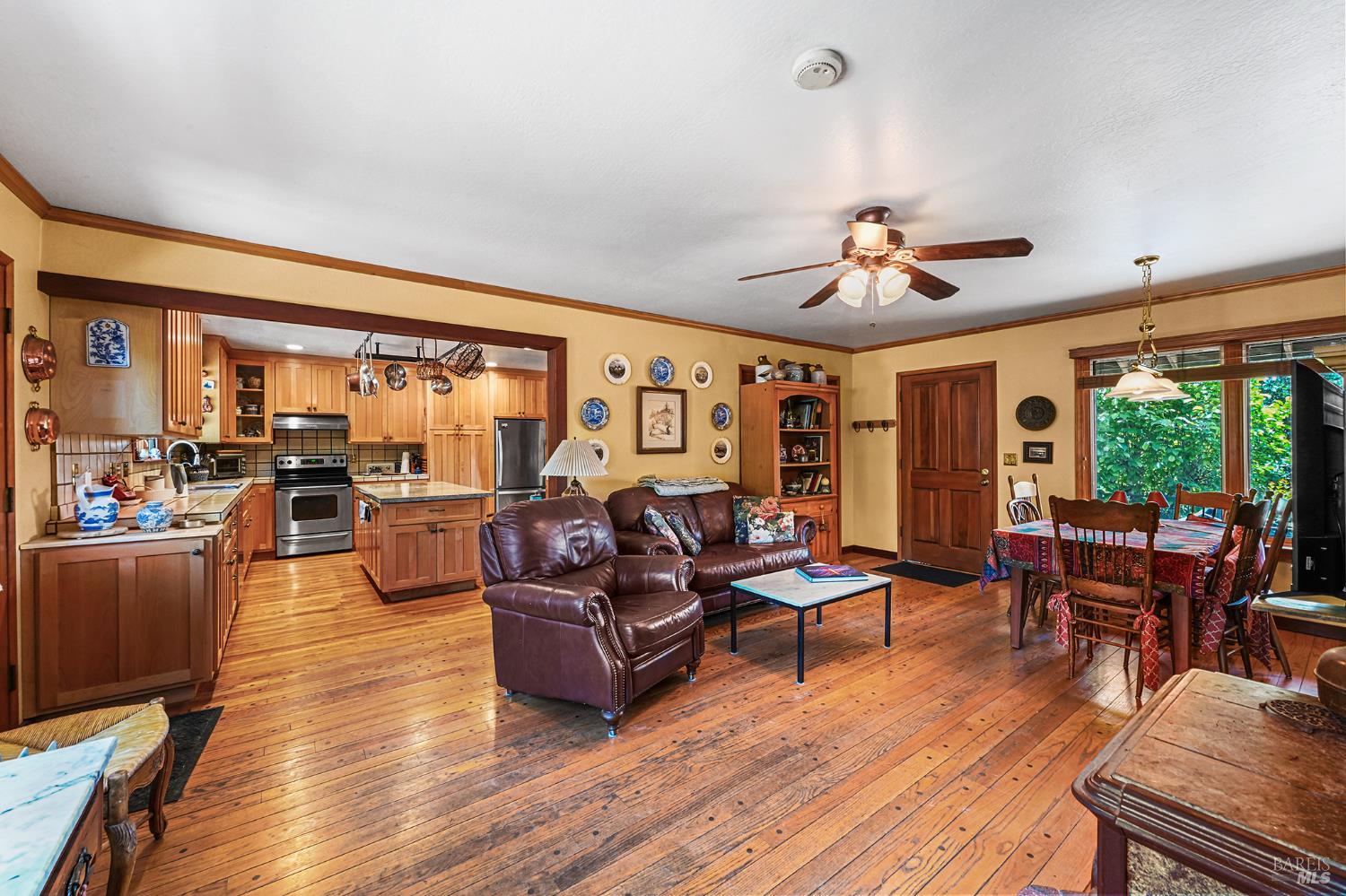 5143 Dry Creek Road Healdsburg, CA 95448 - Photo 51 of 85 a living room with furniture and a large window