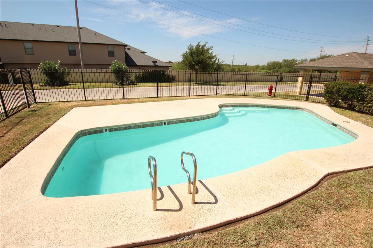 1000 Ranchway Drive, Unit 52 Laredo, TX 78045 - Photo 11 of 11 Gallery Image 11
