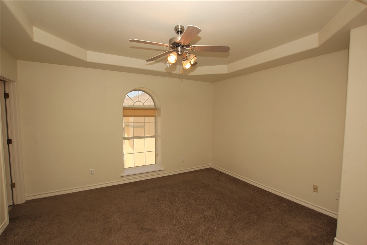 1000 Ranchway Drive, Unit 52 Laredo, TX 78045 - Photo 4 of 11 Gallery Image 4