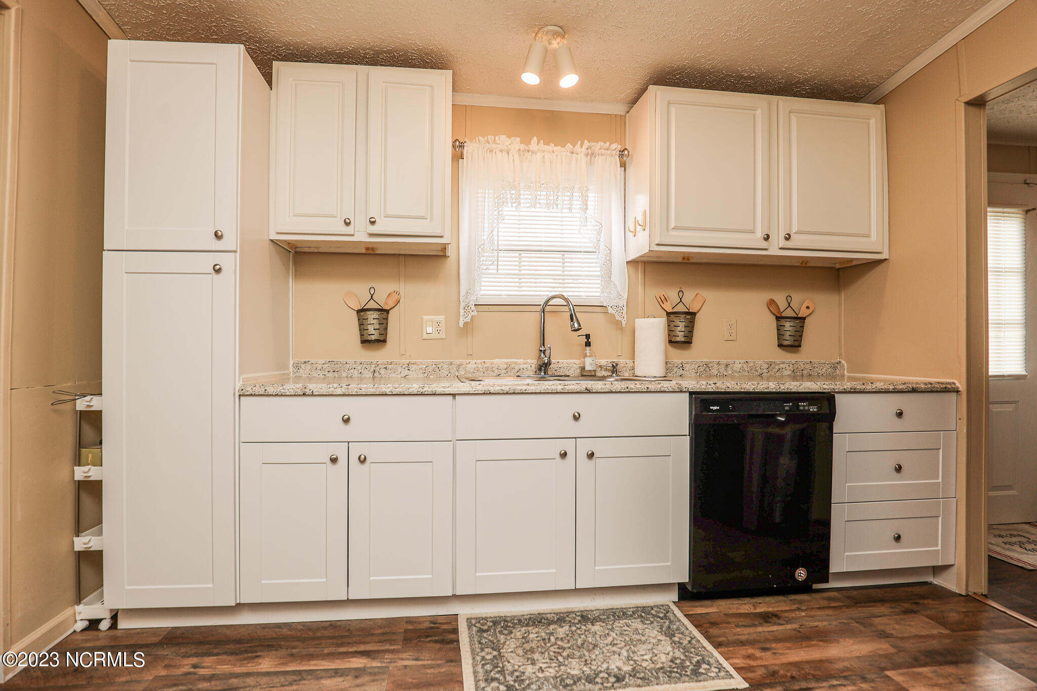 615 Maynard Boulevard Jacksonville, NC 28546 - Photo 14 of 39 Christina- Maynard-37