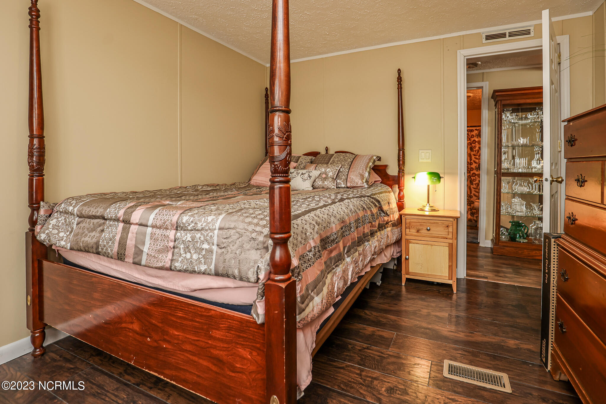 615 Maynard Boulevard Jacksonville, NC 28546 - Photo 24 of 39 Bedroom 2