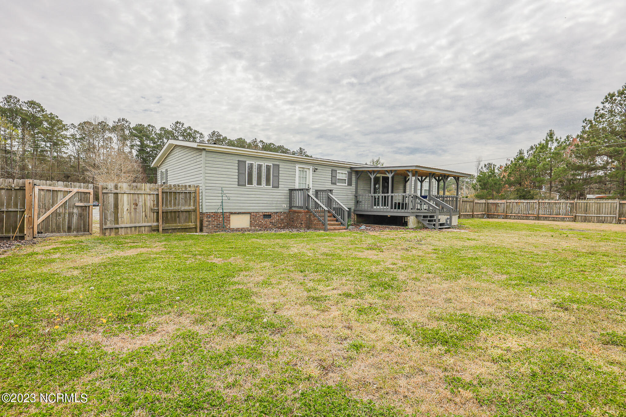 615 Maynard Boulevard Jacksonville, NC 28546 - Photo 33 of 39 Christina- Maynard-48