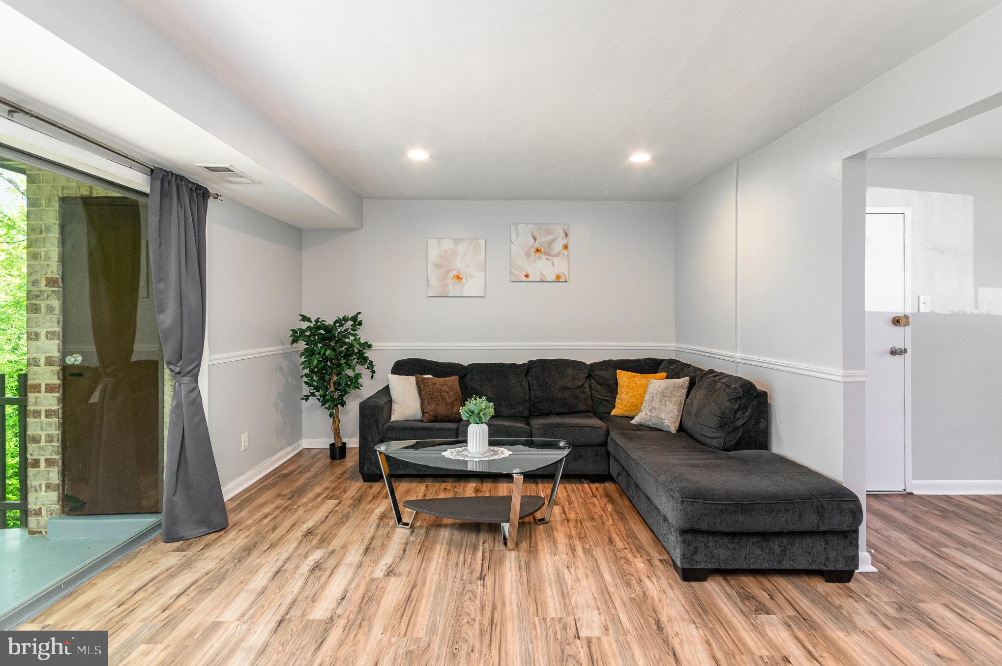11600 Vantage Hill Road, Unit 11B Reston, VA 20190 - Photo 8 of 30 Gallery Image 8