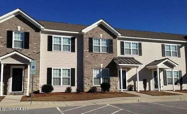 $1,600 | 4113 Kittrell Farms Drive, Unit D7, Greenville, NC 27858