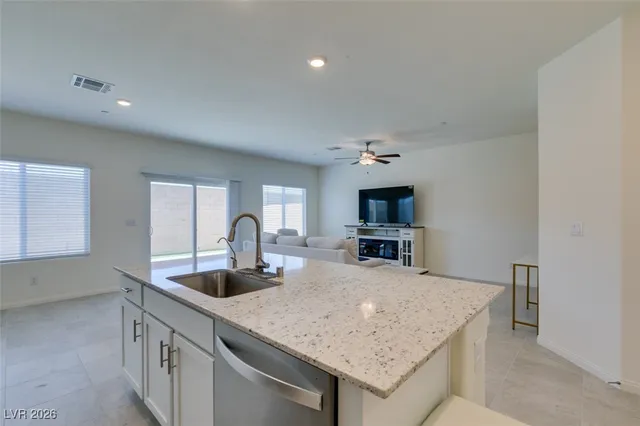 $2,400 | 7107 Alabaster Peak Street, Las Vegas, NV 89166