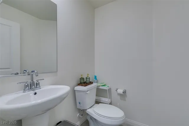 $2,400 | 7107 Alabaster Peak Street, Las Vegas, NV 89166