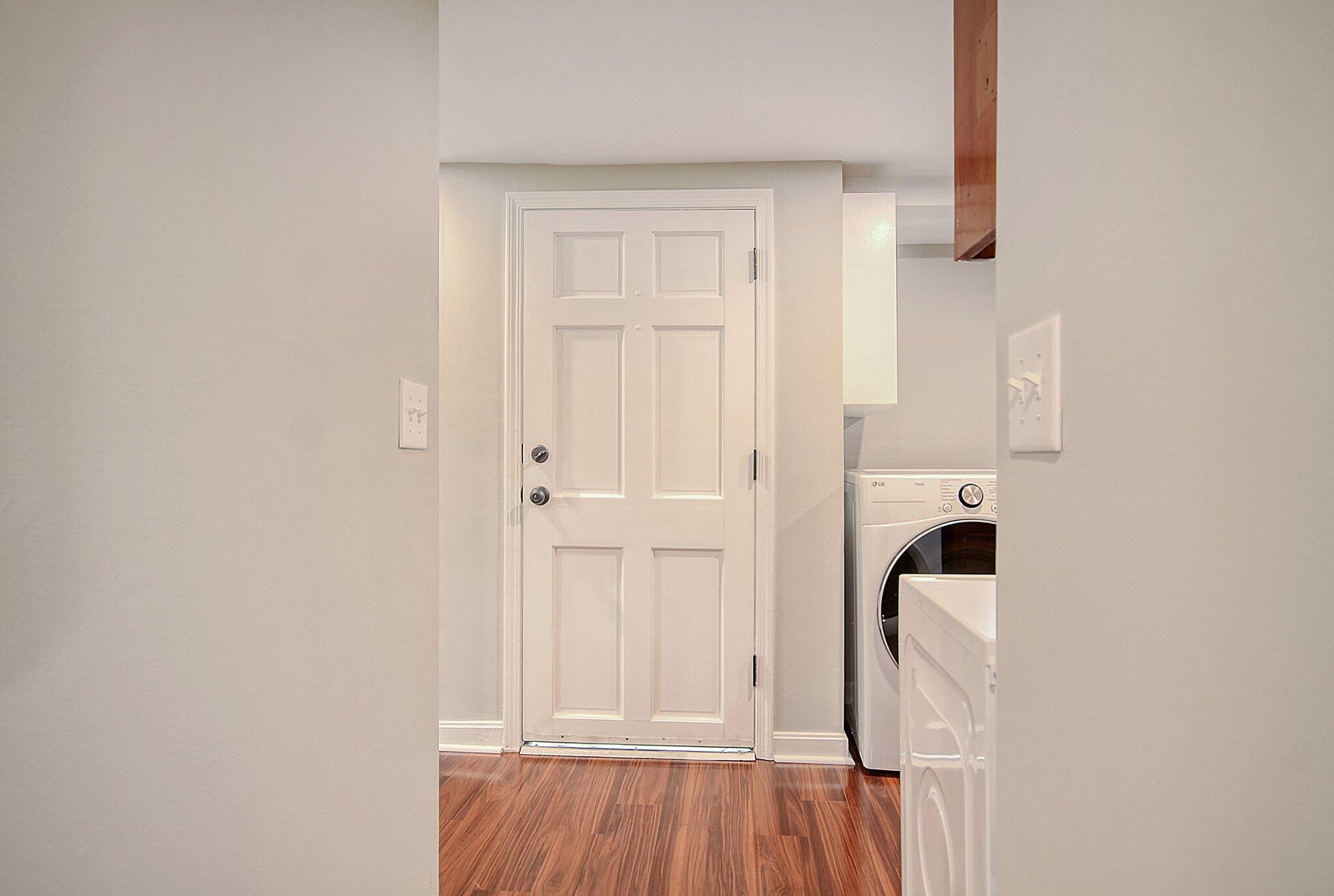 601 Semaht Street Charleston, SC 29412 - Photo 3 of 10 5-web-or-mls-CREM_601 Semaht_005