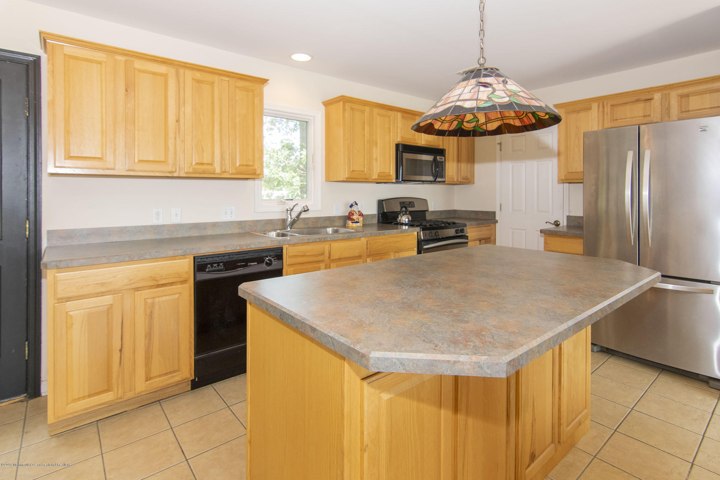 110 Bash Road Toms River, NJ 08753 - Photo 12 of 35 Kitchen 4