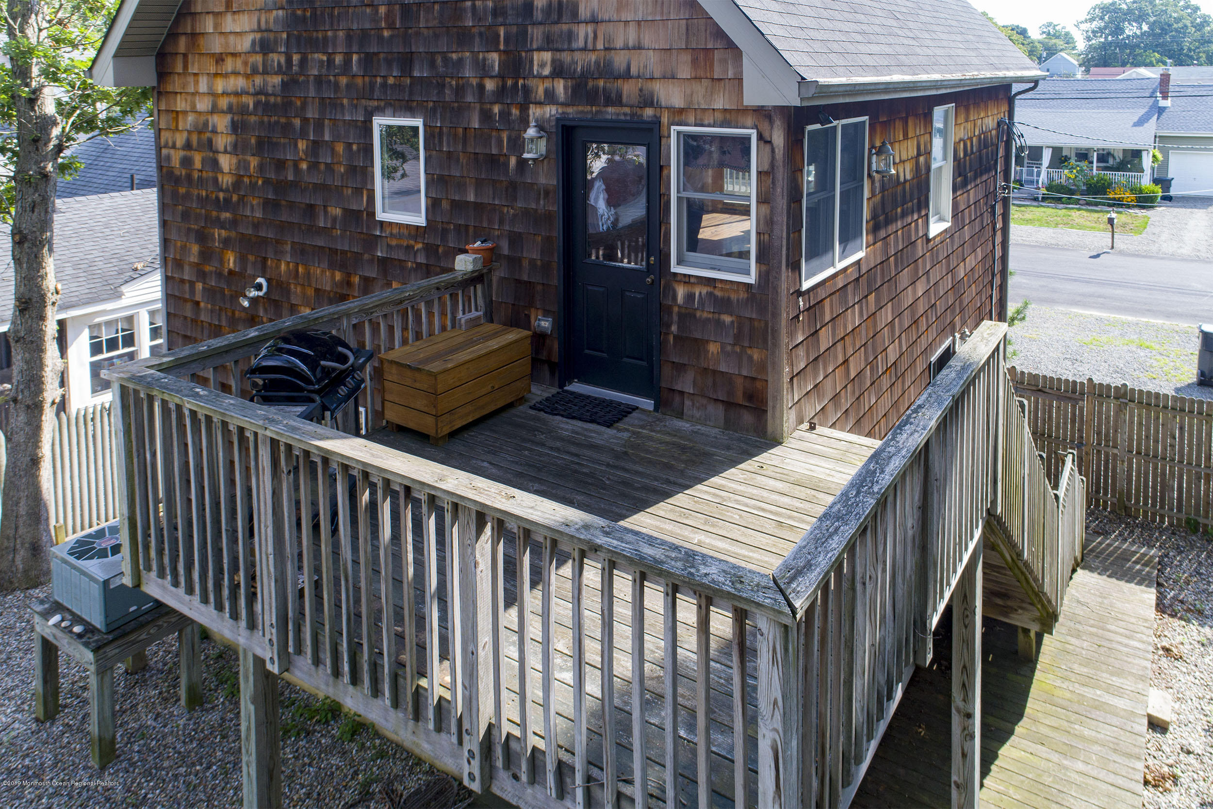 110 Bash Road Toms River, NJ 08753 - Photo 4 of 35 Back 3