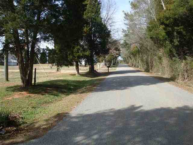 148 Pettigrew Road Starr, SC 29684 - Photo 2 of 12