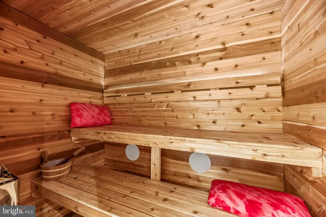 $715,000 | 43336 Lillian Way, Hollywood, MD 20636