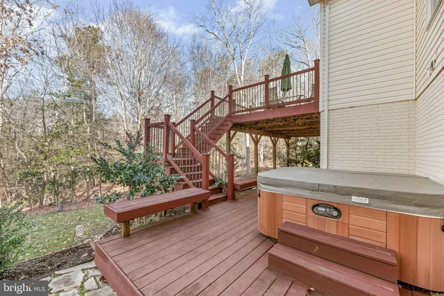 $715,000 | 43336 Lillian Way, Hollywood, MD 20636