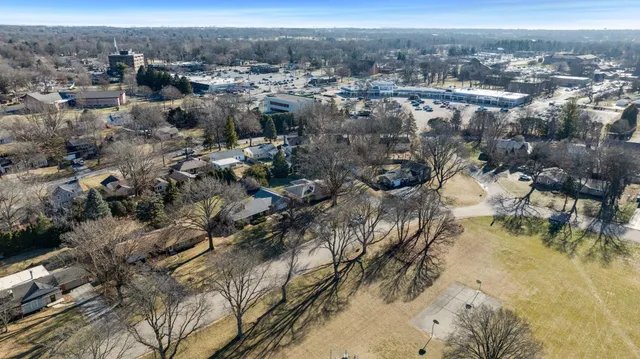 $265,000 | 2209 Edgebrook Drive, Rockford, IL 61107