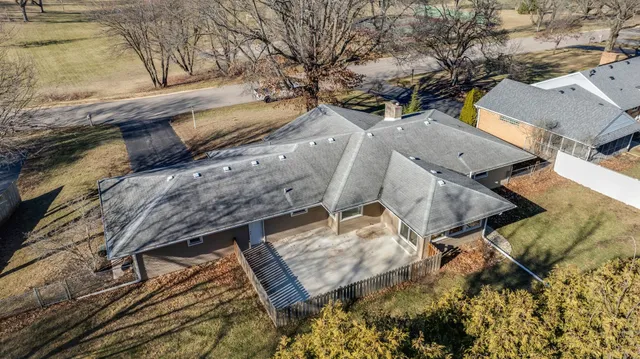 $265,000 | 2209 Edgebrook Drive, Rockford, IL 61107