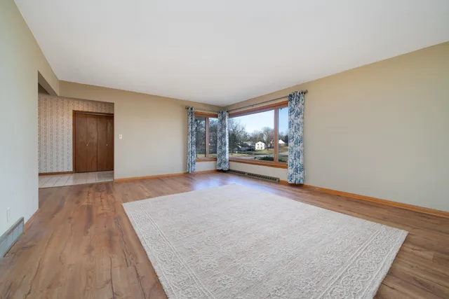 $265,000 | 2209 Edgebrook Drive, Rockford, IL 61107