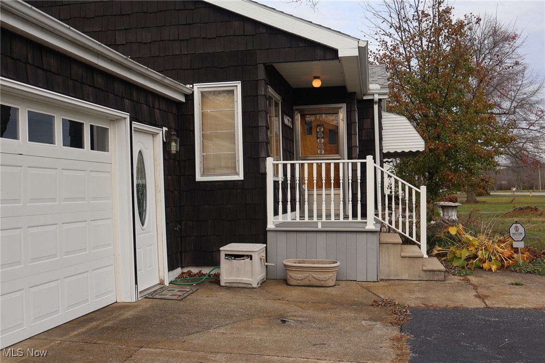 6637 Center Road Ashtabula, OH 44004 - Photo 6 of 44 Entrance to property with a garage