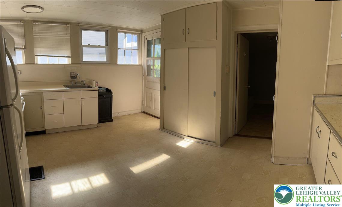 610 West Garrison Street, Unit 1 Bethlehem, PA 18018 - Photo 5 of 15 a view of a storage & utility room