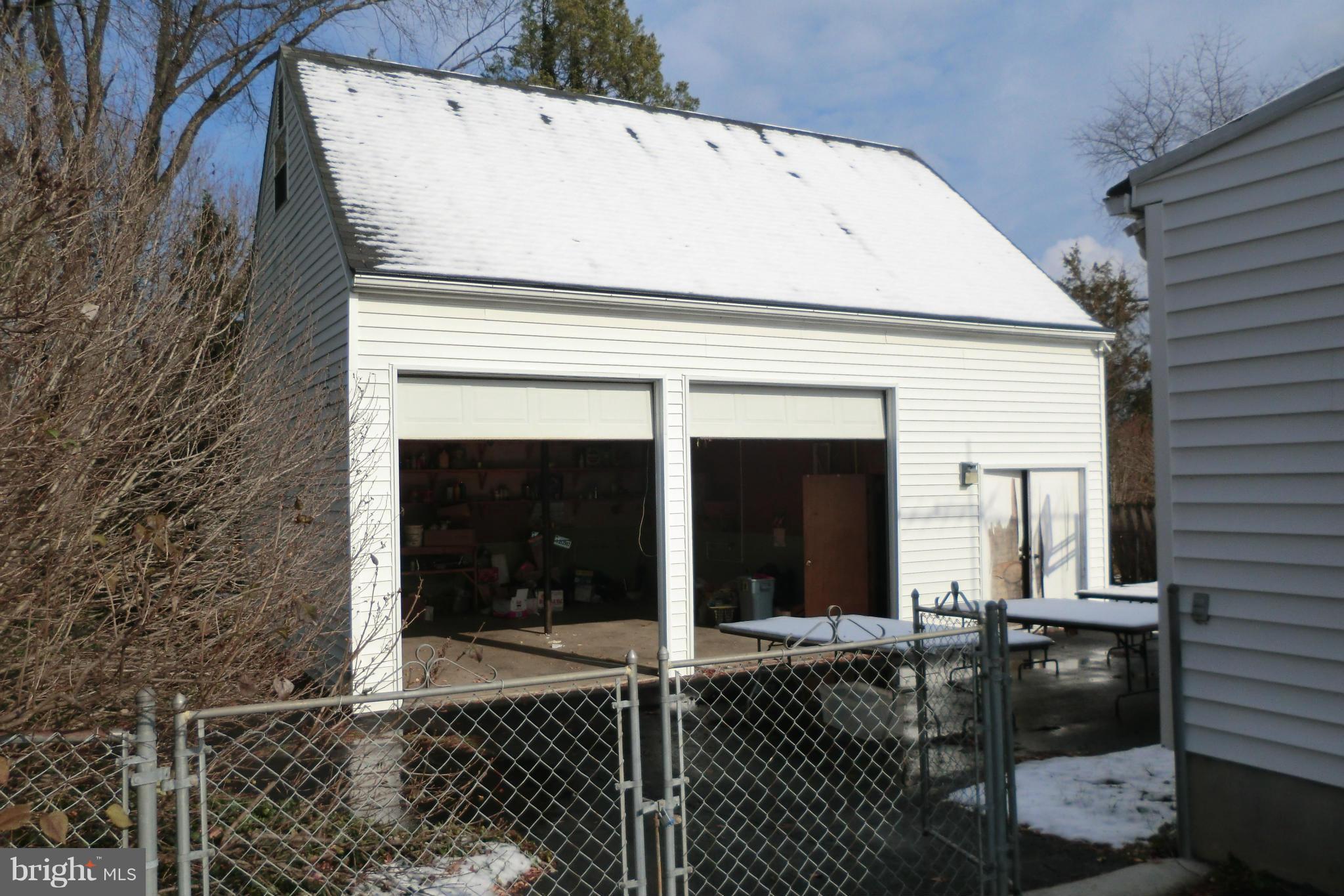 1303 East Beech Road Sterling, VA 20164 - Photo 10 of 14 Exterior (General)