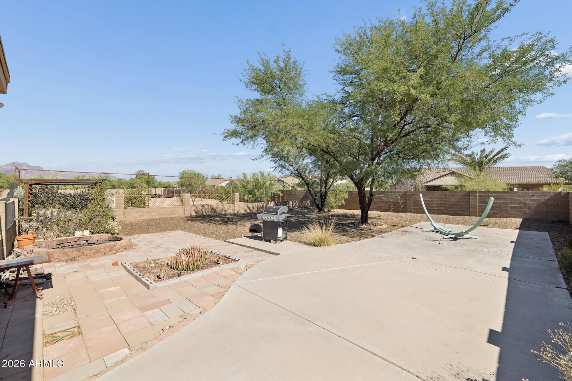 907 North Mountain Road Mesa, AZ 85207 - Photo 33 of 44