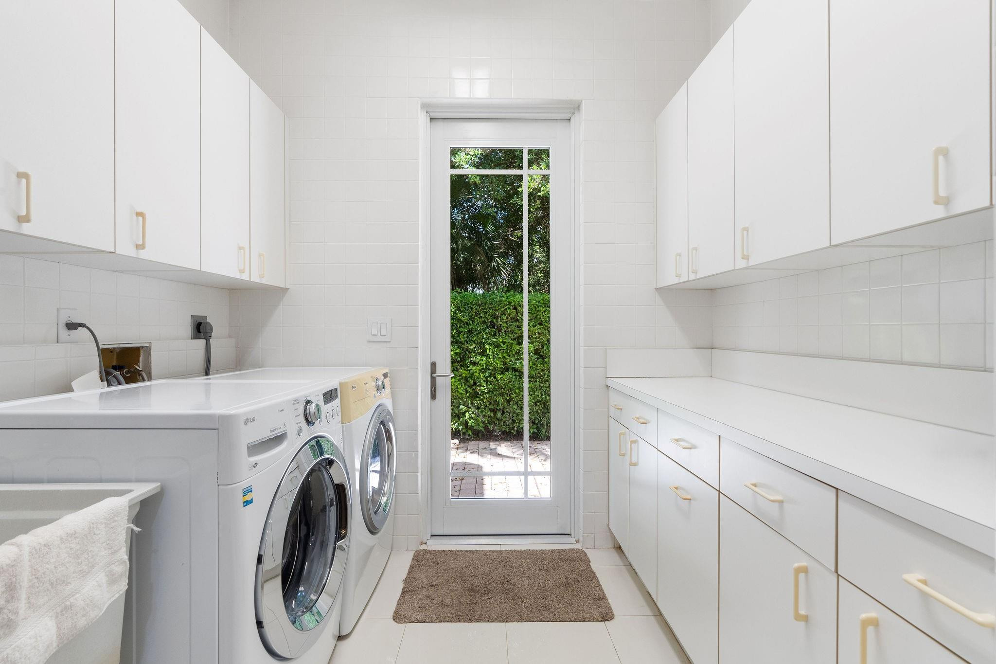 14641 Mustang Trail Southwest Ranches, FL 33330 - Photo 61 of 94 LAUNDRY