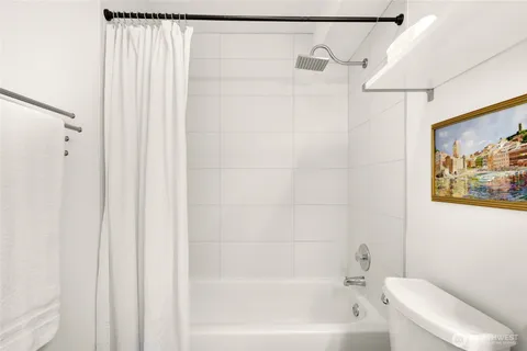$399,302 | 2250 Northwest 58th Street, Unit 302, Seattle, WA 98107